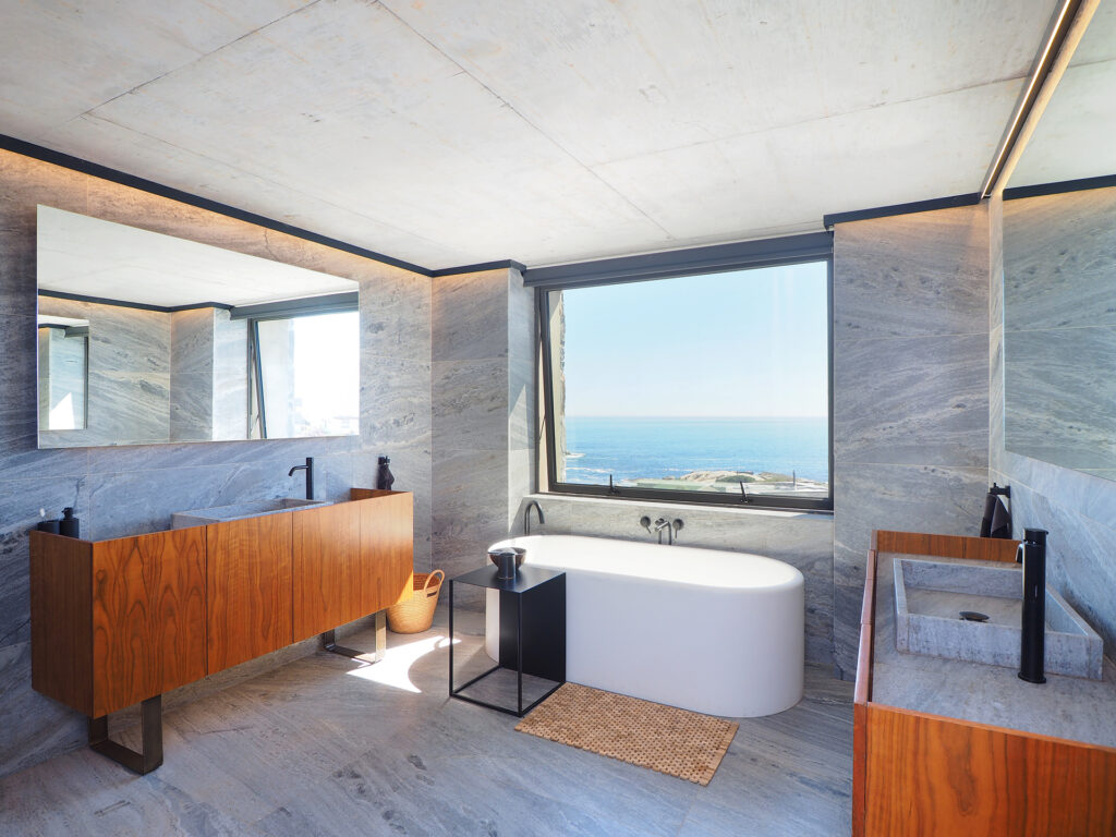 4B HOUGHTON - CAPE TOWN